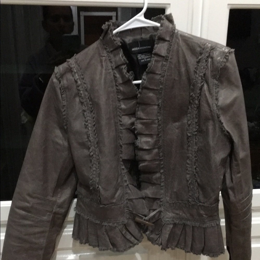 Cropped Leather jacket